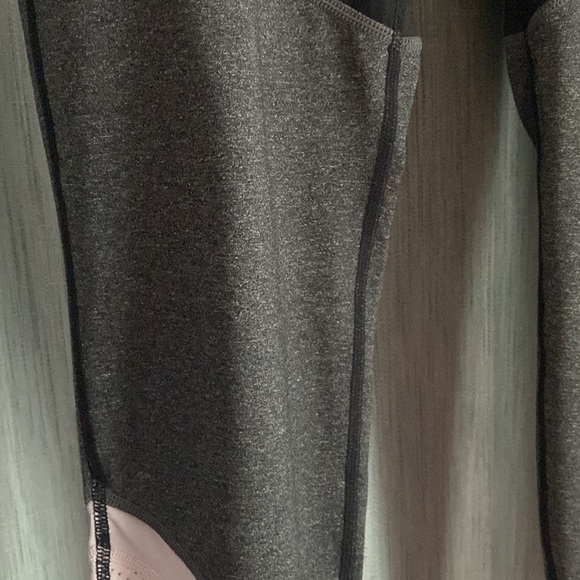 Calvin Klein performance leggings - Picture 3 of 8